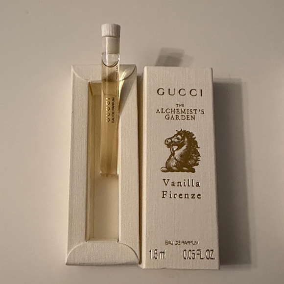 Gucci the Alchemist’s Garden A Reason to Love & Vanilla Firenze - Picture 3 of 5